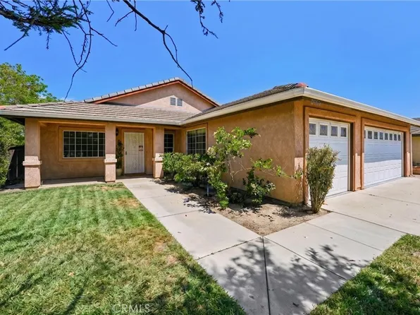 25012 Steiner Dr, Hemet, CA 92544