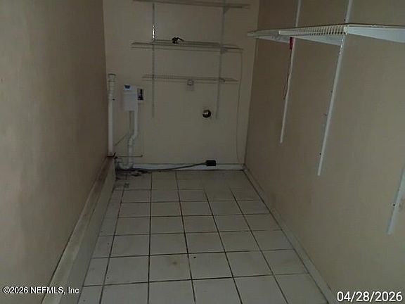 5th image of 1623 WEST Road