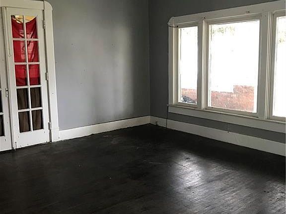 4th image of 127 N Linwood Ave