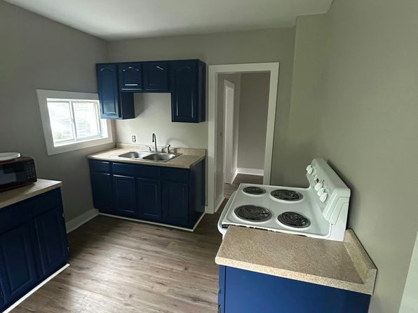 150 S Main St APT 2