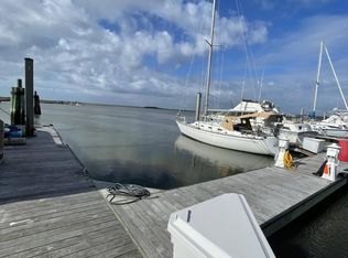 67 10th St W #A12, Folly Beach, SC 29439