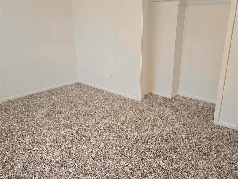 600 Hilliard St #2 — Photo 13