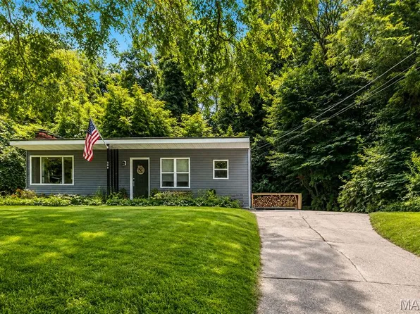 304 Walnut Dr, Collinsville, IL 62234