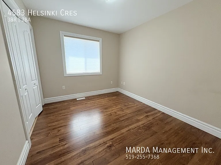4583 Helsinki Cres — Photo 17
