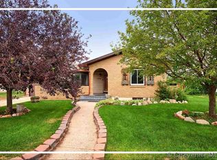 6915 Poulos Dr, Cheyenne, WY 82009