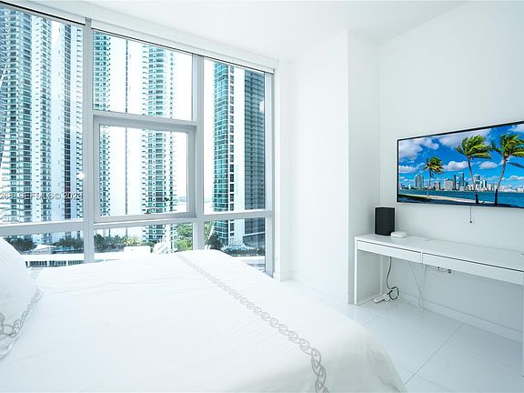 3rd image of 851 NE 1st Ave #2101