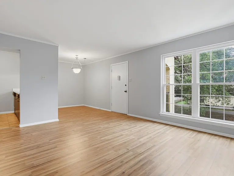 8702 Village Dr #123 — Photo 5