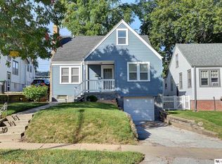 2956 N 55th St, Omaha, NE 68104