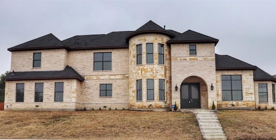 1st image of 1005 Millington Dr