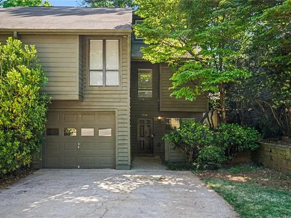 1016 Creatwood Cir SE, Smyrna, GA 30080