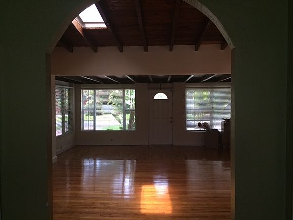 5th image of 531 Nightingale Ave