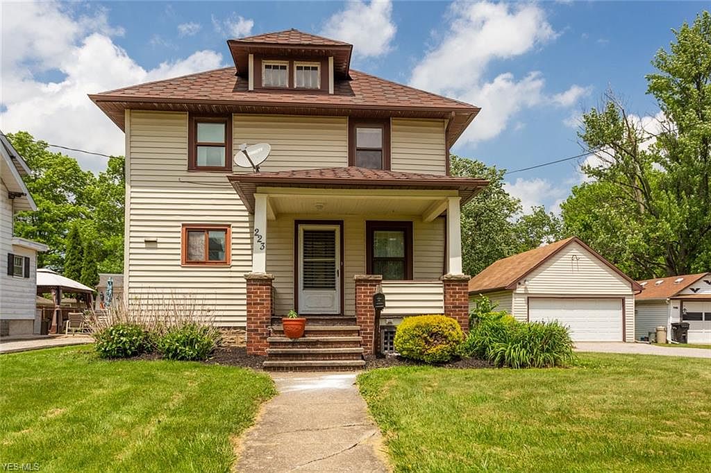 223 Spruce St, Elyria, OH 44035 | Zillow