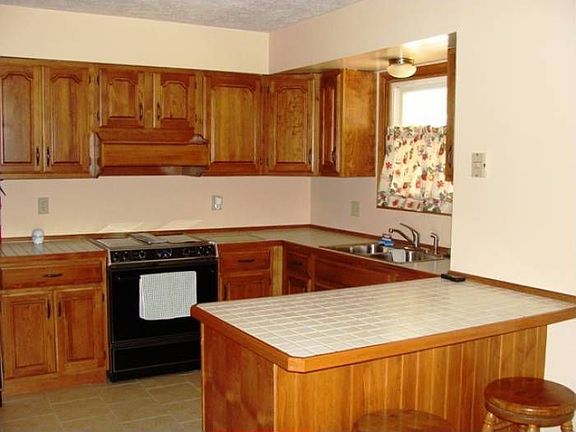 Spacious Kitchen