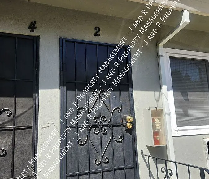 1721 U St #2 — Photo 9