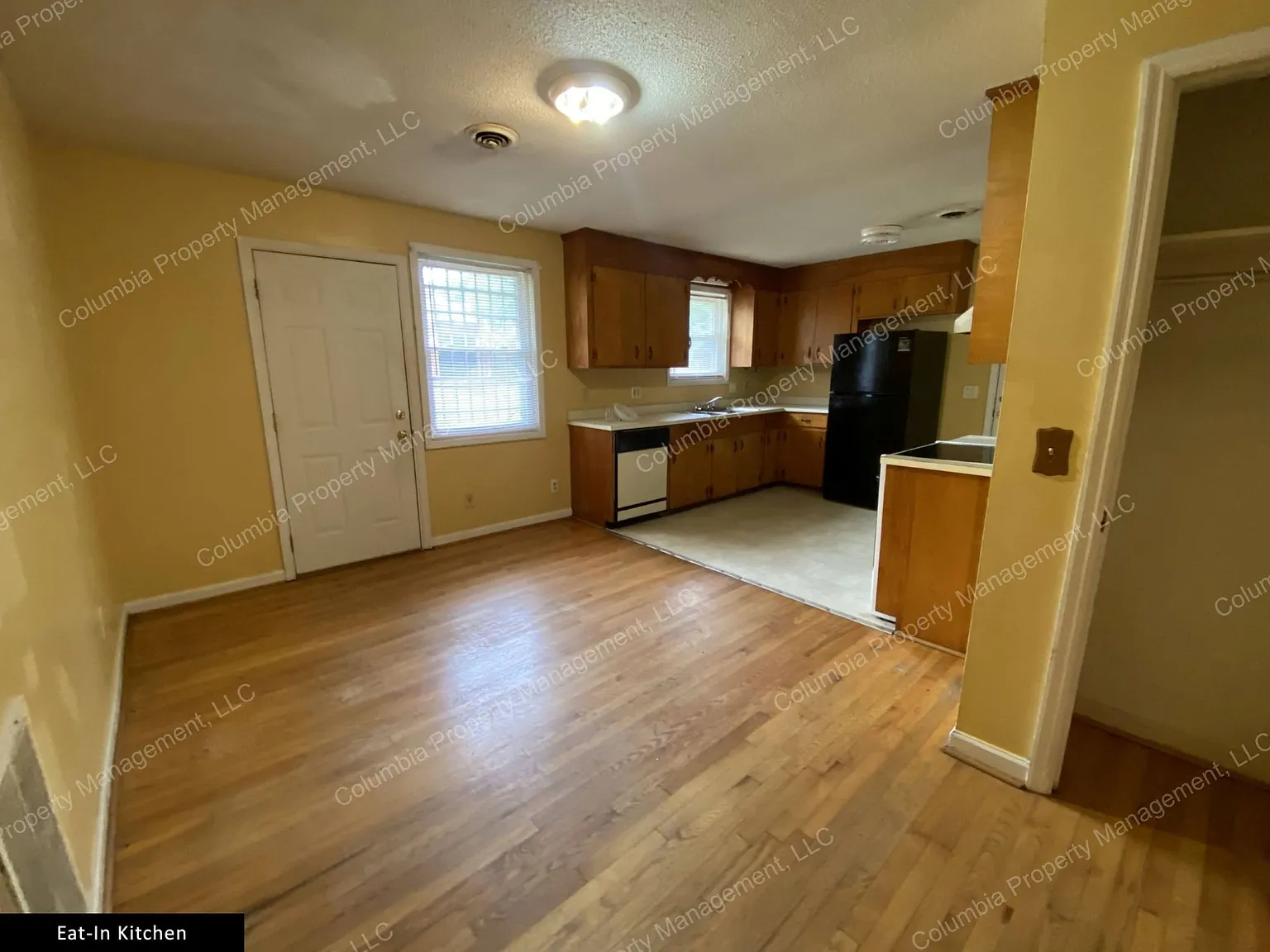 3 bed, 1150 sqft, $1,300 — Photo 4