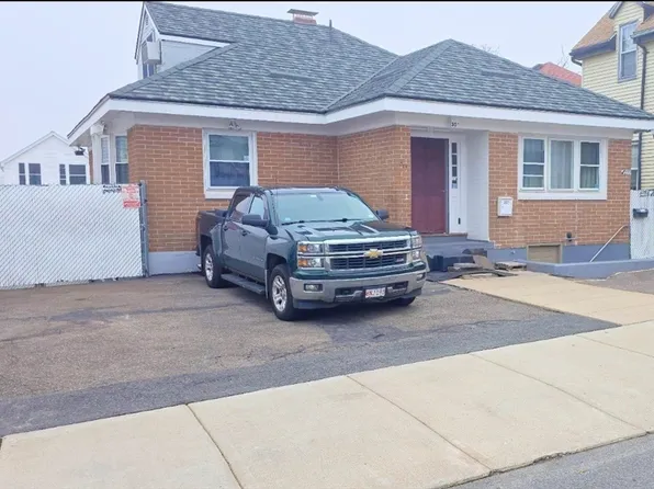 299 Crescent Ave #1, Revere, MA 02151