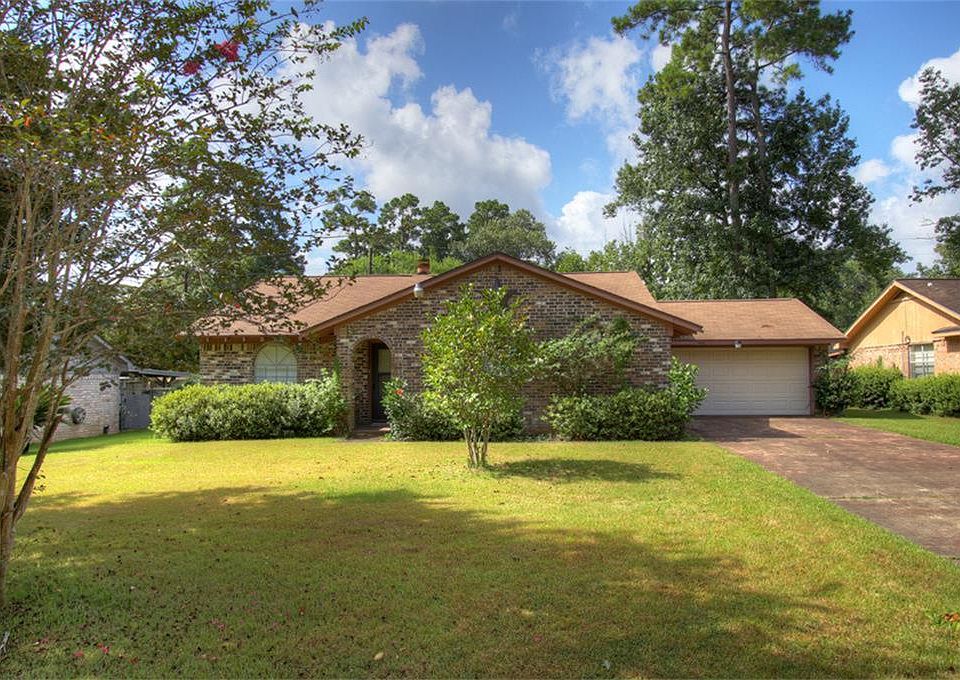 1st image of 1902 Surry Oaks Dr