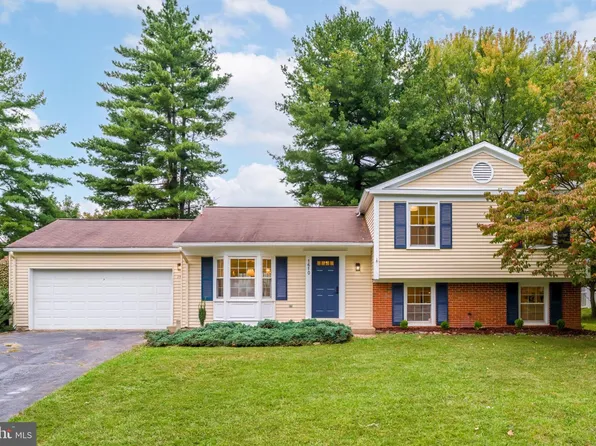 1610 Sadlers Wells Ct, Herndon, VA 20170