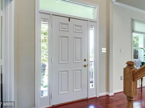 4th image of 42983 Farmingdale Dr