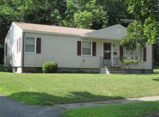 5 Deborah Rd, Worcester, MA 01605