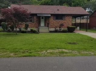 235 S 3rd St, Lewiston, NY 14092