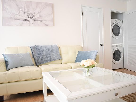 5th image of 1111 11th St APT 1