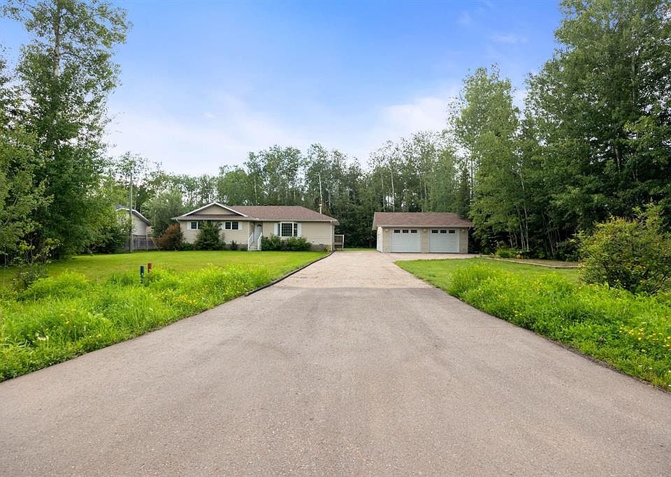 1st image of 205 E Cheecham Dr
