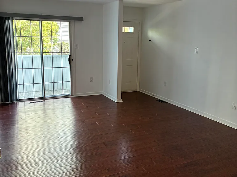 310 Heather Croft — Photo 6