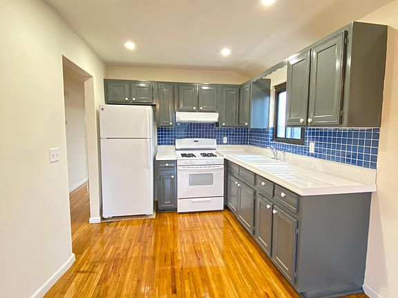 2nd image of 133 Brielle Ave Floor 2