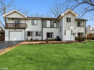 2804 Oriole Ln, Rolling Meadows, IL 60008