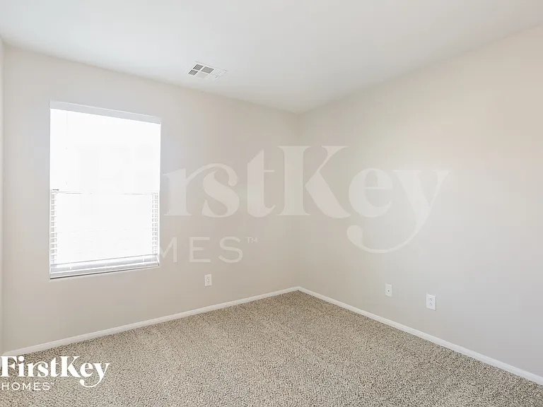 10219 Falling Needle Ave — Photo 10