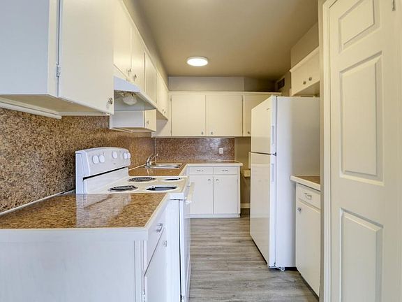 2nd image of 518 E McNeese St APT 8