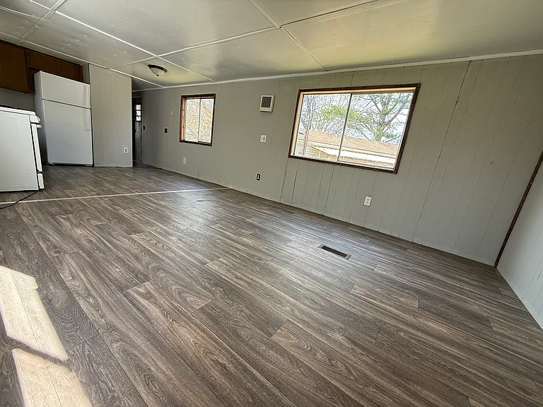 208 Turnbull St — Photo 3