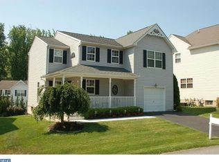 5 Musket Dr, Upper Chichester, PA 19061