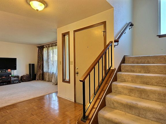 4th image of 1322 135th Street Ct S