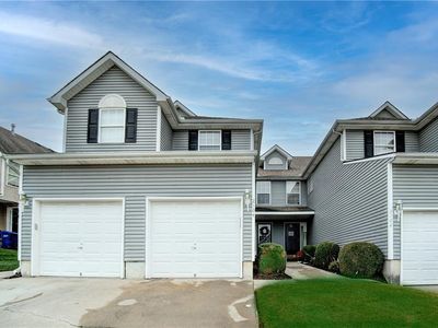 2104 SW Gooseberry Ln, Lees Summit, MO, 64082