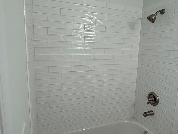 4th image of 2825 N Madison St #Ma10