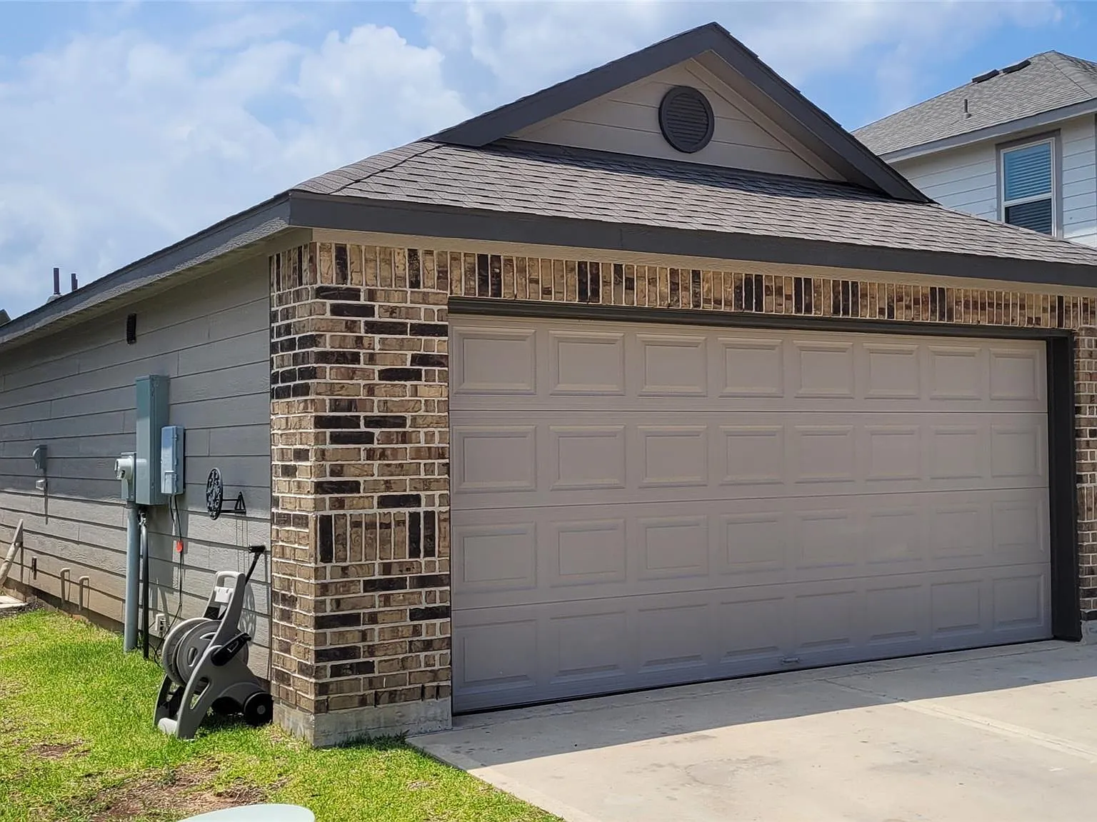 3 bed, 2.0 bath, 1362 sqft, $1,795 — Photo 3