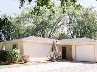 2405 Buttonwood Dr, Manhattan, KS 66502