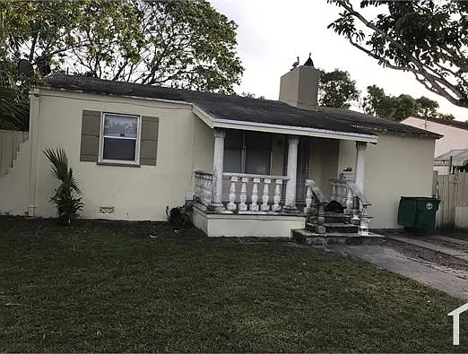4 bed, 1400 sqft, $3,288 — Photo 2