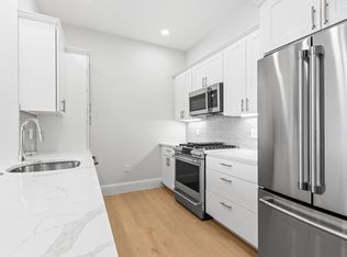 77 Fawcett St #12, Cambridge, MA 02138