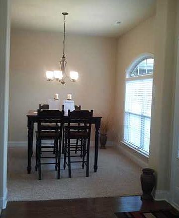 4th image of 2519 Oxmoor Blvd