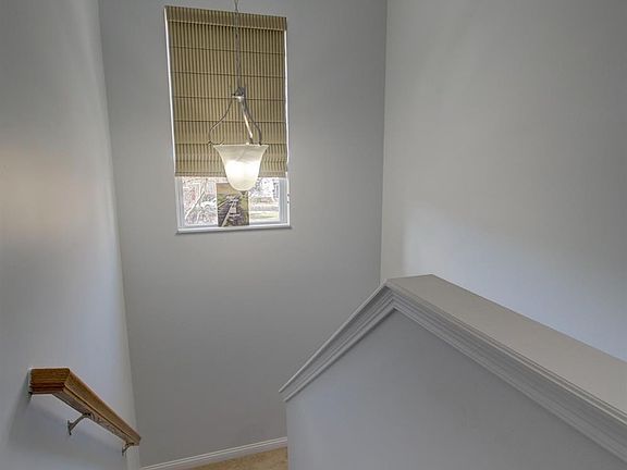 5th image of 3334 Marburg Square Ln