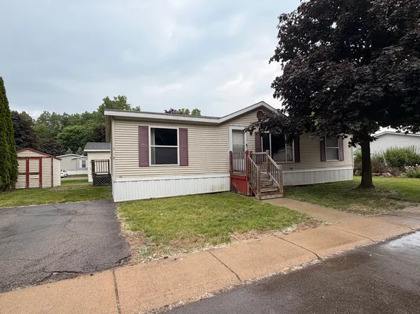 318 Hunters Rill #318, Oxford, MI 48371