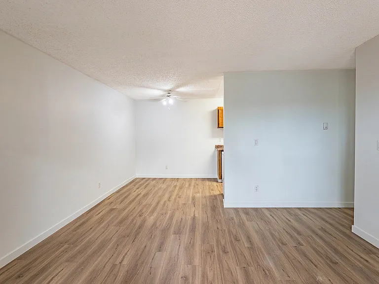 1102 Hermitage Rd NW — Photo 6