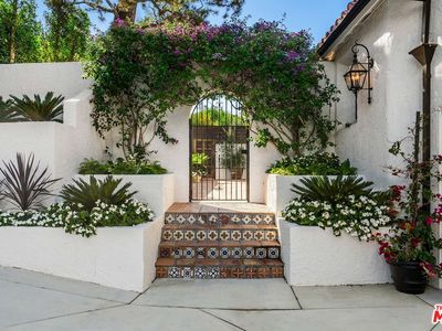 11630 Amanda Dr, Studio City, CA, 91604