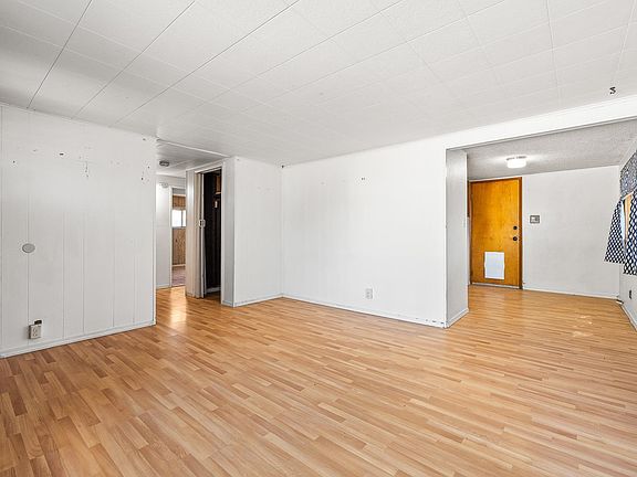 5th image of 610 Sanford Ave