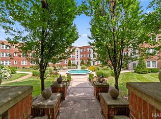 7747 Kingsbury Blvd Unit 32, Saint Louis, MO