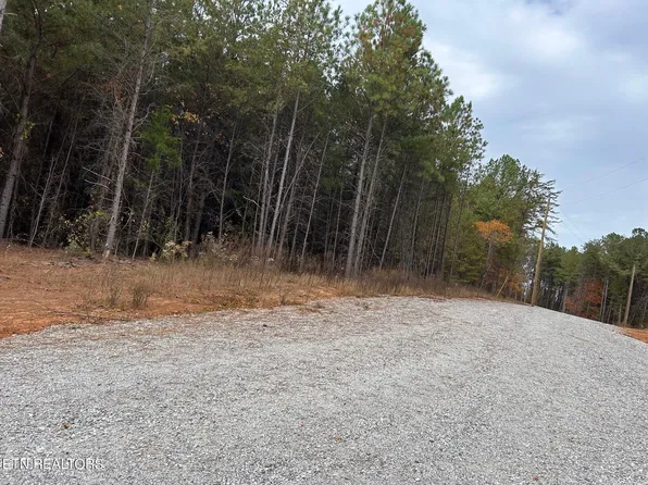 359 Cody Ln, Madisonville, TN 37354