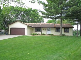 8739 Janero Ct, Cottage Grove, MN 55016